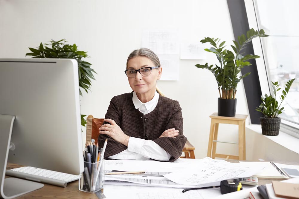 Over 50: La Sfida della Rinascita Lavorativa - Solidarietà e Opportunità oltre l’Età