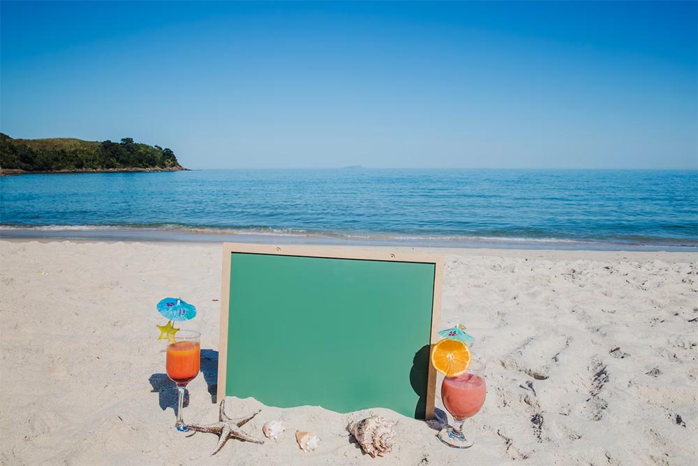 La Professoressa Assenteista: Un Caso di ’Educazione’ al Mare